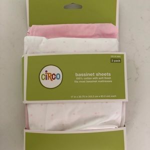 New in box: Bassinet sheets (Circo)